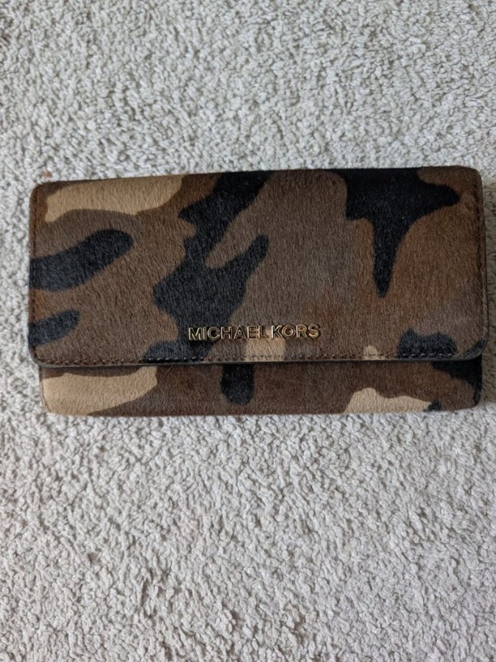 Michael Kors Jet Set Camo Calf Hair Wallet / Crossbody – Brand New